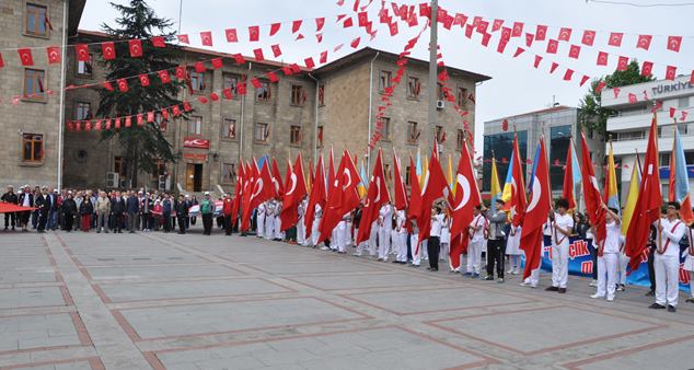 Gençlik Haftası Isparta Gazete32 -009