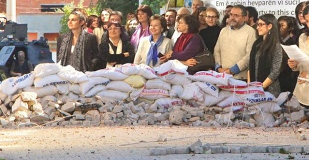 PKK sever Düzce Üniversitesindeki (DÜ) bir akademisyen hakkında yakalama kararı