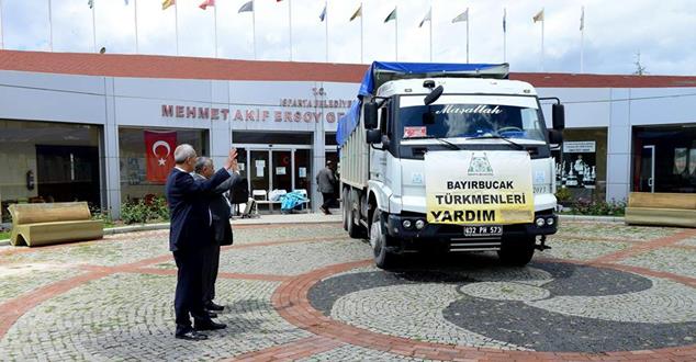 Isparta Belediyesi, Suriye’deki Bayırbucak Türkmenlerine yardımlarını sürdürüyor. Daha önce de