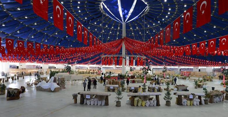 Isparta Belediyesi, Gökkubbe Fuar Merkezinde doğal ve sağlıklı ürün günleri