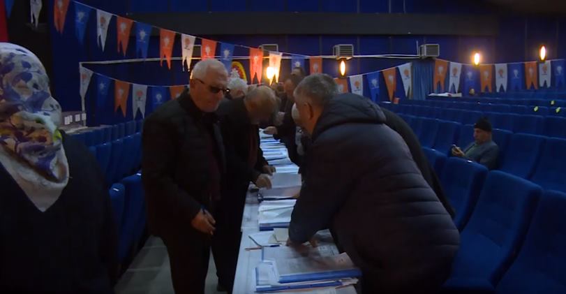 AK Parti’de kongre süreci başladı. Isparta il genelinde 54 bin