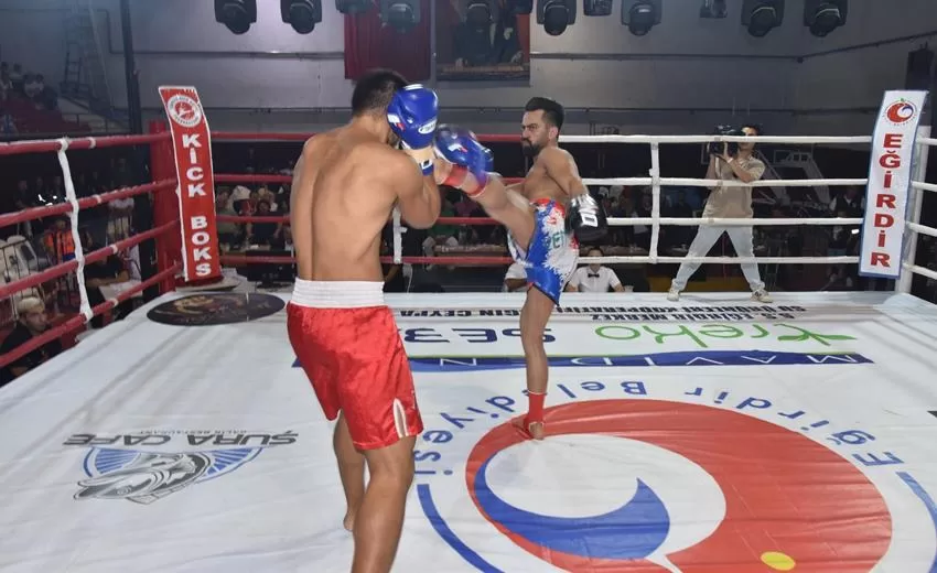 Eğirdir’de K1 Kick Boks Şampiyonlar Gecesi!